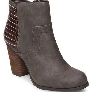 Madden Girl Dusk Booties, Stone Paris